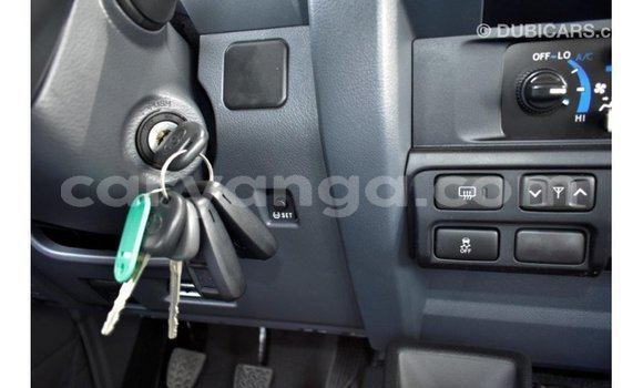 Nunua Imported Toyota Land Cruiser Beige Gari ndani ya Import - Dubai nchini Malawi Nunua Imported Toyota Land Cruiser Beige Gari ndani ya Import - Dubai nchini Malawi
