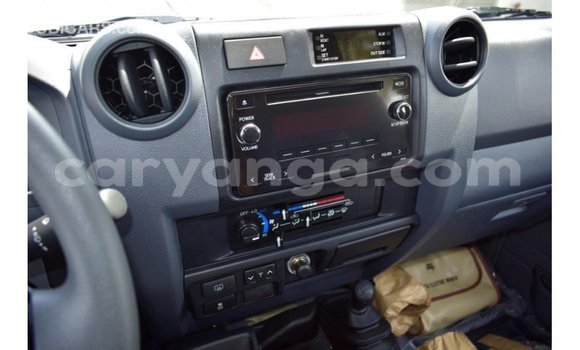 Nunua Imported Toyota Land Cruiser Beige Gari ndani ya Import - Dubai nchini Malawi Nunua Imported Toyota Land Cruiser Beige Gari ndani ya Import - Dubai nchini Malawi