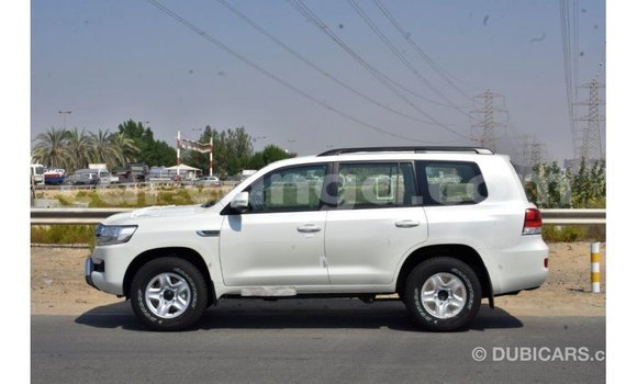 Buy Import Toyota Land Cruiser White Car in Import - Dubai in Malawi Buy Import Toyota Land Cruiser White Car in Import - Dubai in Malawi