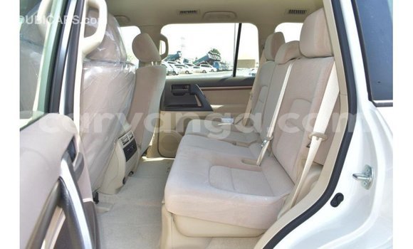Buy Import Toyota Land Cruiser White Car in Import - Dubai in Malawi Buy Import Toyota Land Cruiser White Car in Import - Dubai in Malawi