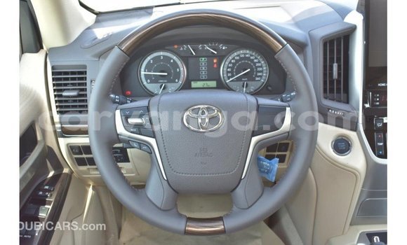 Buy Import Toyota Land Cruiser White Car in Import - Dubai in Malawi Buy Import Toyota Land Cruiser White Car in Import - Dubai in Malawi