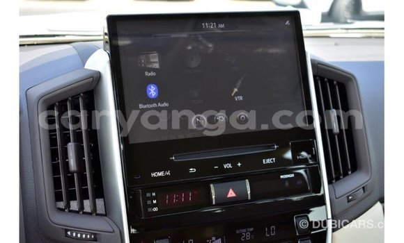 Buy Import Toyota Land Cruiser White Car in Import - Dubai in Malawi Buy Import Toyota Land Cruiser White Car in Import - Dubai in Malawi