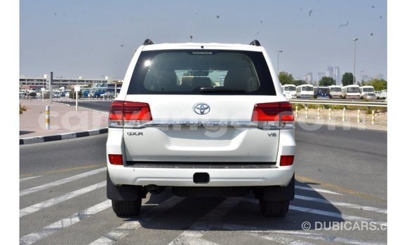 Buy Import Toyota Land Cruiser White Car in Import - Dubai in Malawi Buy Import Toyota Land Cruiser White Car in Import - Dubai in Malawi