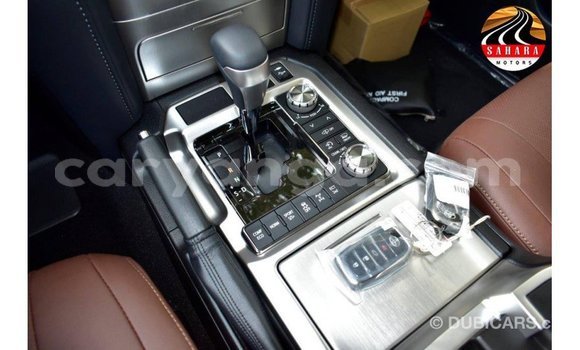 Nunua Imported Toyota Land Cruiser Black Gari ndani ya Import - Dubai nchini Malawi Nunua Imported Toyota Land Cruiser Black Gari ndani ya Import - Dubai nchini Malawi