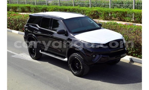 Nunua Imported Toyota Fortuner Black Gari ndani ya Import - Dubai nchini Malawi Nunua Imported Toyota Fortuner Black Gari ndani ya Import - Dubai nchini Malawi