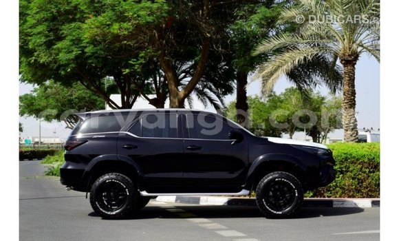 Nunua Imported Toyota Fortuner Black Gari ndani ya Import - Dubai nchini Malawi Nunua Imported Toyota Fortuner Black Gari ndani ya Import - Dubai nchini Malawi