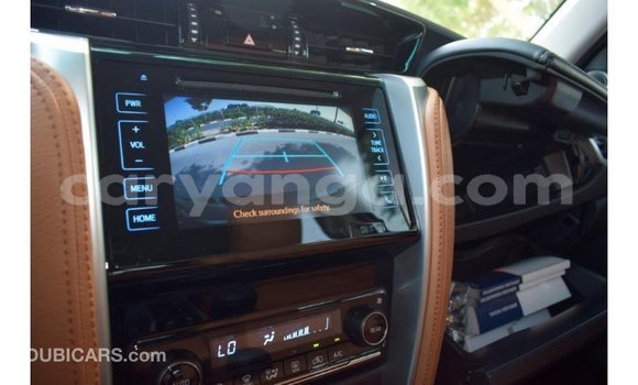 Nunua Imported Toyota Fortuner Black Gari ndani ya Import - Dubai nchini Malawi Nunua Imported Toyota Fortuner Black Gari ndani ya Import - Dubai nchini Malawi
