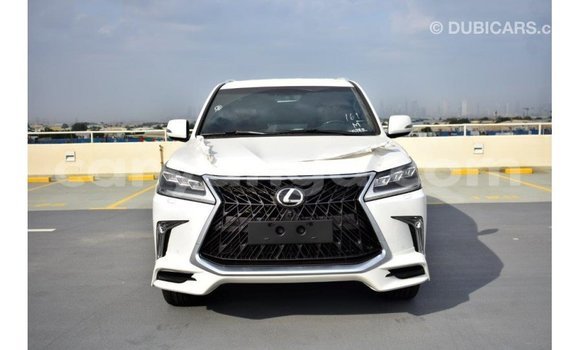 Nunua Imported Lexus LX White Gari ndani ya Import - Dubai nchini Malawi Nunua Imported Lexus LX White Gari ndani ya Import - Dubai nchini Malawi
