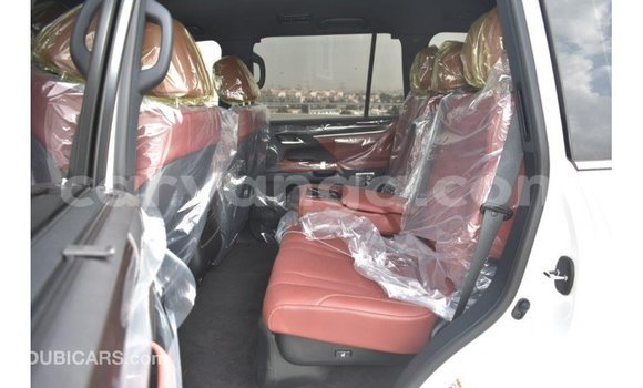 Nunua Imported Lexus LX White Gari ndani ya Import - Dubai nchini Malawi Nunua Imported Lexus LX White Gari ndani ya Import - Dubai nchini Malawi