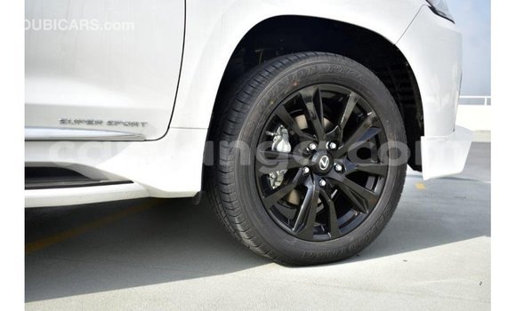 Nunua Imported Lexus LX White Gari ndani ya Import - Dubai nchini Malawi Nunua Imported Lexus LX White Gari ndani ya Import - Dubai nchini Malawi