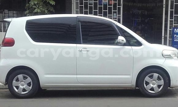 Buy Used Toyota Porte White Car in Limbe in Malawi Buy Used Toyota Porte White Car in Limbe in Malawi