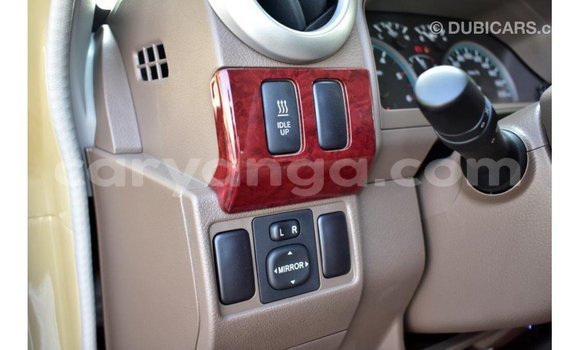 Nunua Imported Toyota Land Cruiser Beige Gari ndani ya Import - Dubai nchini Malawi Nunua Imported Toyota Land Cruiser Beige Gari ndani ya Import - Dubai nchini Malawi