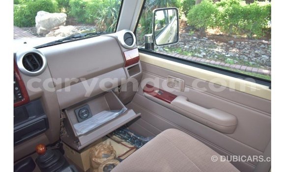 Nunua Imported Toyota Land Cruiser Beige Gari ndani ya Import - Dubai nchini Malawi Nunua Imported Toyota Land Cruiser Beige Gari ndani ya Import - Dubai nchini Malawi