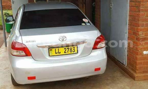 Nunua Ilio tumika Toyota Yaris Silver Gari ndani ya Lilongwe nchini Malawi