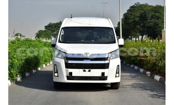 Nunua Imported Toyota Hiace White Gari ndani ya Import - Dubai nchini Malawi Nunua Imported Toyota Hiace White Gari ndani ya Import - Dubai nchini Malawi
