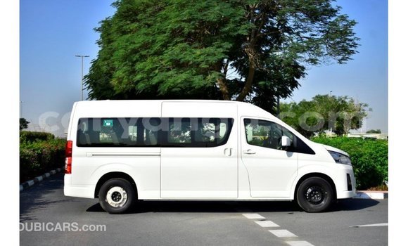 Nunua Imported Toyota Hiace White Gari ndani ya Import - Dubai nchini Malawi Nunua Imported Toyota Hiace White Gari ndani ya Import - Dubai nchini Malawi