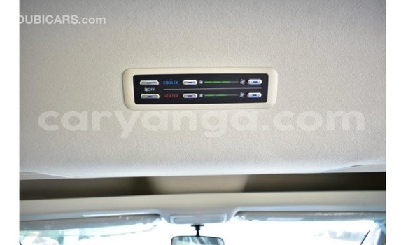 Nunua Imported Toyota Hiace White Gari ndani ya Import - Dubai nchini Malawi Nunua Imported Toyota Hiace White Gari ndani ya Import - Dubai nchini Malawi