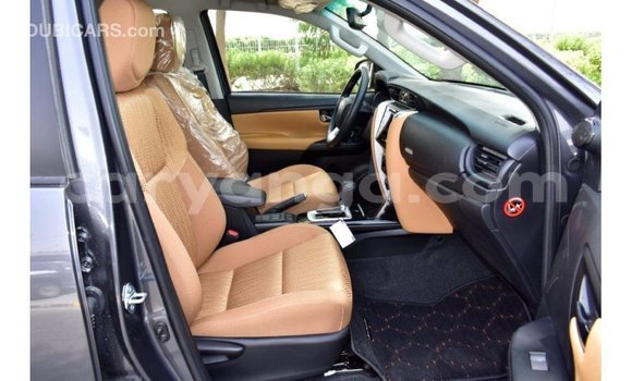 Nunua Imported Toyota Fortuner Other Gari ndani ya Import - Dubai nchini Malawi Nunua Imported Toyota Fortuner Other Gari ndani ya Import - Dubai nchini Malawi