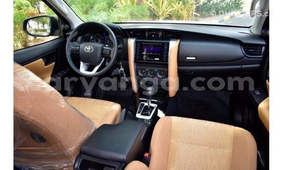 Nunua Imported Toyota Fortuner Other Gari ndani ya Import - Dubai nchini Malawi Nunua Imported Toyota Fortuner Other Gari ndani ya Import - Dubai nchini Malawi