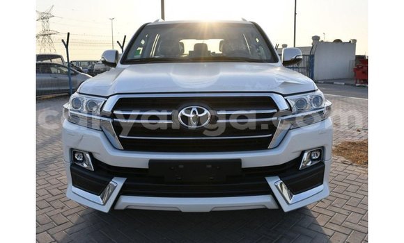 Buy Import Toyota Land Cruiser White Car in Import - Dubai in Malawi Buy Import Toyota Land Cruiser White Car in Import - Dubai in Malawi