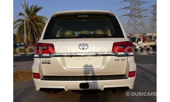 Buy Import Toyota Land Cruiser White Car in Import - Dubai in Malawi Buy Import Toyota Land Cruiser White Car in Import - Dubai in Malawi
