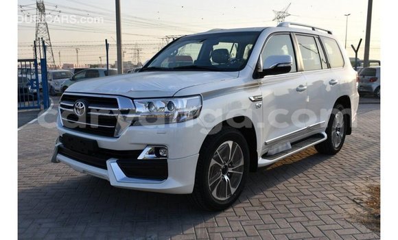 Buy Import Toyota Land Cruiser White Car in Import - Dubai in Malawi Buy Import Toyota Land Cruiser White Car in Import - Dubai in Malawi