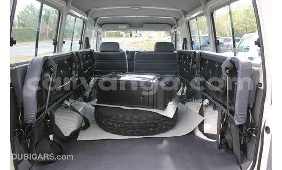 Buy Import Toyota Land Cruiser White Car in Import - Dubai in Malawi Buy Import Toyota Land Cruiser White Car in Import - Dubai in Malawi