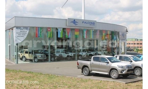 Buy Import Toyota Land Cruiser White Car in Import - Dubai in Malawi Buy Import Toyota Land Cruiser White Car in Import - Dubai in Malawi