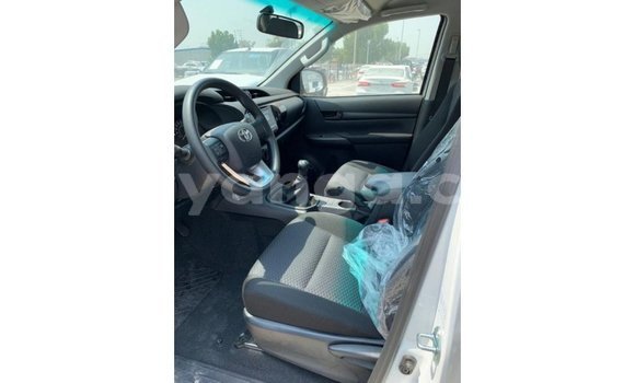 Buy Import Toyota Hilux White Car in Import - Dubai in Malawi Buy Import Toyota Hilux White Car in Import - Dubai in Malawi