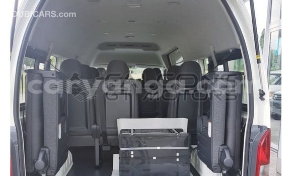 Acheter Import Voiture Toyota Hiace Blanc à Import - Dubai, Malawi Acheter Import Voiture Toyota Hiace Blanc à Import - Dubai, Malawi