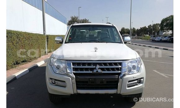Buy Import Mitsubishi Pajero White Car in Import - Dubai in Malawi Buy Import Mitsubishi Pajero White Car in Import - Dubai in Malawi
