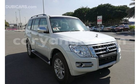 Buy Import Mitsubishi Pajero White Car in Import - Dubai in Malawi Buy Import Mitsubishi Pajero White Car in Import - Dubai in Malawi