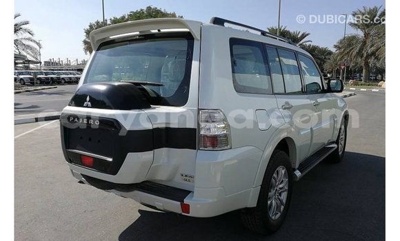 Buy Import Mitsubishi Pajero White Car in Import - Dubai in Malawi Buy Import Mitsubishi Pajero White Car in Import - Dubai in Malawi