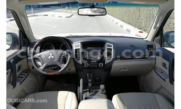 Buy Import Mitsubishi Pajero White Car in Import - Dubai in Malawi Buy Import Mitsubishi Pajero White Car in Import - Dubai in Malawi