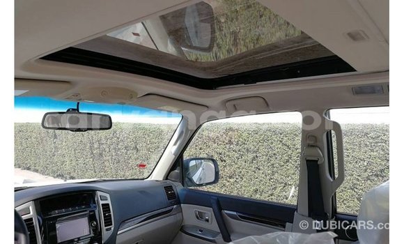 Buy Import Mitsubishi Pajero White Car in Import - Dubai in Malawi Buy Import Mitsubishi Pajero White Car in Import - Dubai in Malawi