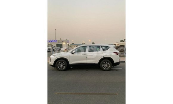 Buy Import Hyundai Santa Fe White Car in Import - Dubai in Malawi Buy Import Hyundai Santa Fe White Car in Import - Dubai in Malawi