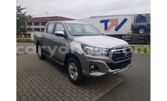 Buy Import Toyota Hilux Brown Car in Import - Dubai in Malawi Buy Import Toyota Hilux Brown Car in Import - Dubai in Malawi
