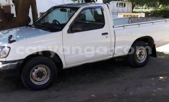 Buy Used Nissan Pickup White Car in Limbe in Malawi