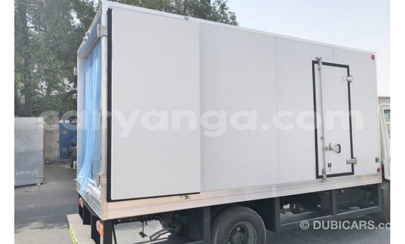 Buy Import Hino 300 Series White Truck in Import - Dubai in Malawi Buy Import Hino 300 Series White Truck in Import - Dubai in Malawi