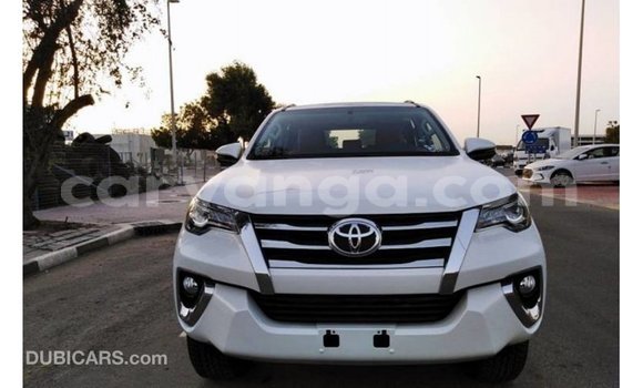 Buy Import Toyota Fortuner White Car in Import - Dubai in Malawi Buy Import Toyota Fortuner White Car in Import - Dubai in Malawi