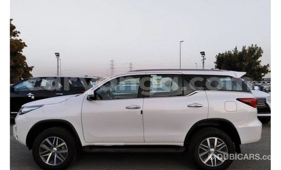 Buy Import Toyota Fortuner White Car in Import - Dubai in Malawi Buy Import Toyota Fortuner White Car in Import - Dubai in Malawi