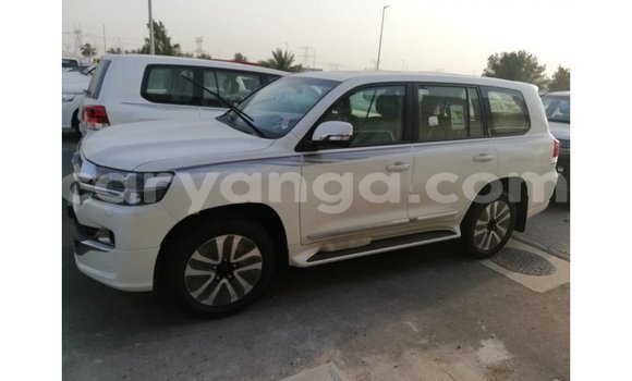 Buy Import Toyota Land Cruiser White Car in Import - Dubai in Malawi Buy Import Toyota Land Cruiser White Car in Import - Dubai in Malawi