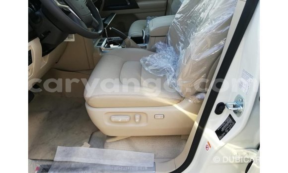 Buy Import Toyota Land Cruiser White Car in Import - Dubai in Malawi Buy Import Toyota Land Cruiser White Car in Import - Dubai in Malawi