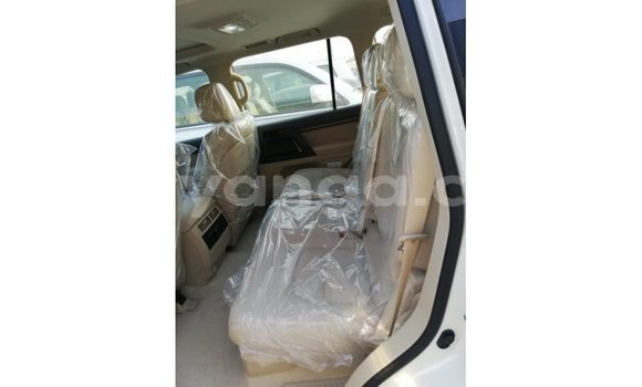 Buy Import Toyota Land Cruiser White Car in Import - Dubai in Malawi Buy Import Toyota Land Cruiser White Car in Import - Dubai in Malawi