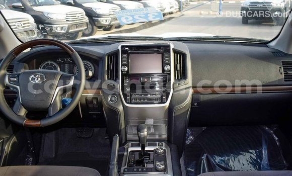 Buy Import Toyota Land Cruiser White Car in Import - Dubai in Malawi Buy Import Toyota Land Cruiser White Car in Import - Dubai in Malawi