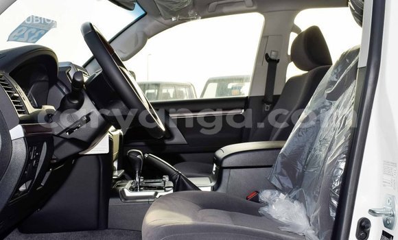 Buy Import Toyota Land Cruiser White Car in Import - Dubai in Malawi Buy Import Toyota Land Cruiser White Car in Import - Dubai in Malawi