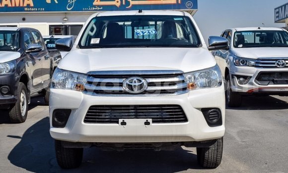 Nunua Imported Toyota Hilux White Gari ndani ya Import - Dubai nchini Malawi Nunua Imported Toyota Hilux White Gari ndani ya Import - Dubai nchini Malawi
