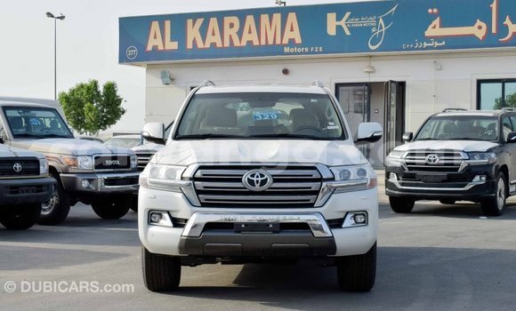 Nunua Imported Toyota Land Cruiser White Gari ndani ya Import - Dubai nchini Malawi Nunua Imported Toyota Land Cruiser White Gari ndani ya Import - Dubai nchini Malawi