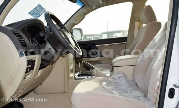 Nunua Imported Toyota Land Cruiser White Gari ndani ya Import - Dubai nchini Malawi Nunua Imported Toyota Land Cruiser White Gari ndani ya Import - Dubai nchini Malawi