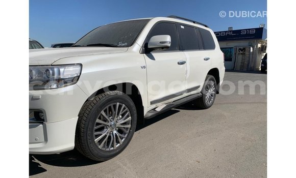 Buy Import Toyota Land Cruiser White Car in Import - Dubai in Malawi Buy Import Toyota Land Cruiser White Car in Import - Dubai in Malawi